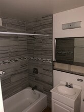 3712 Royal Crest St in Las Vegas, NV - Building Photo - Building Photo