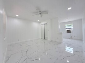 1850 Rodman St in Hollywood, FL - Building Photo