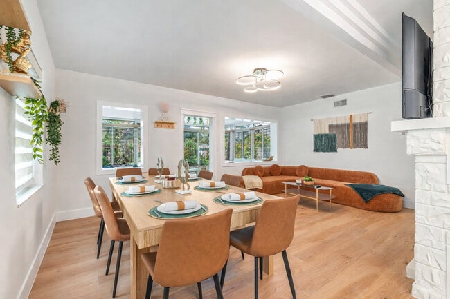 1336 NE 14th Ave, Unit SI FL1-ID1475647P in Fort Lauderdale, FL - Building Photo - Building Photo