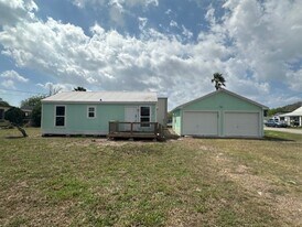 737 Webb St in Corpus Christi, TX - Building Photo