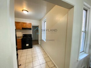5537 Poplar St in Philadelphia, PA - Building Photo - Building Photo