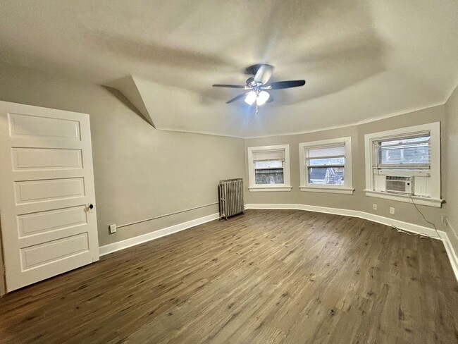 2308 Highland Ave in Cincinnati, OH - Building Photo - Building Photo