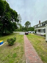 765 N Main St, Unit 2 in Randolph, MA - Foto de edificio - Building Photo
