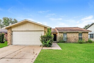 16814 Macleish Dr in Houston, TX - Building Photo