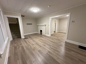 218 W Union St in Athens, OH - Building Photo - Building Photo