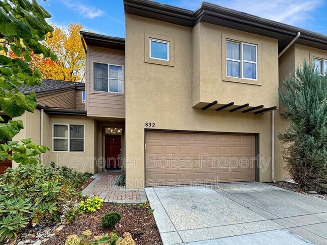property at 832 E Riverpark Ln