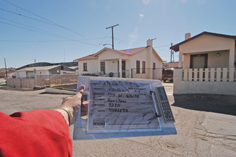 108-112 W White St in Barstow, CA - Foto de edificio - Other