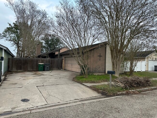 property at 114 Avant Garde Dr