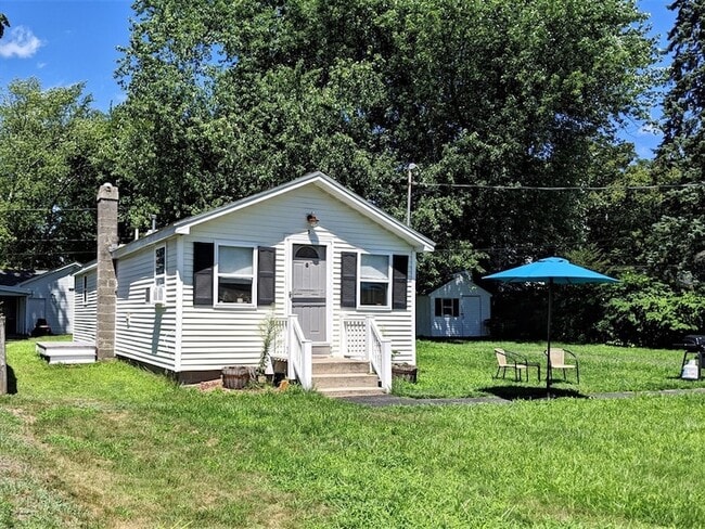property at 3 Park Dr
