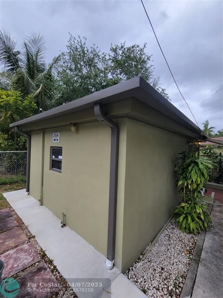 2534 Taft St in Hollywood, FL - Building Photo