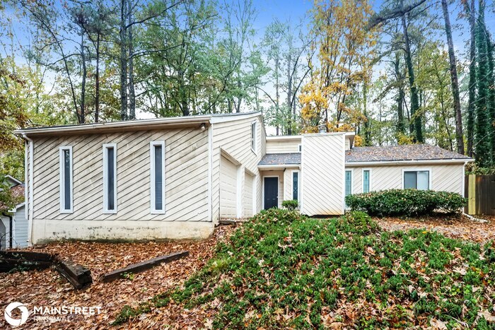 5629 Whittondale Rd in Lithonia, GA - Building Photo