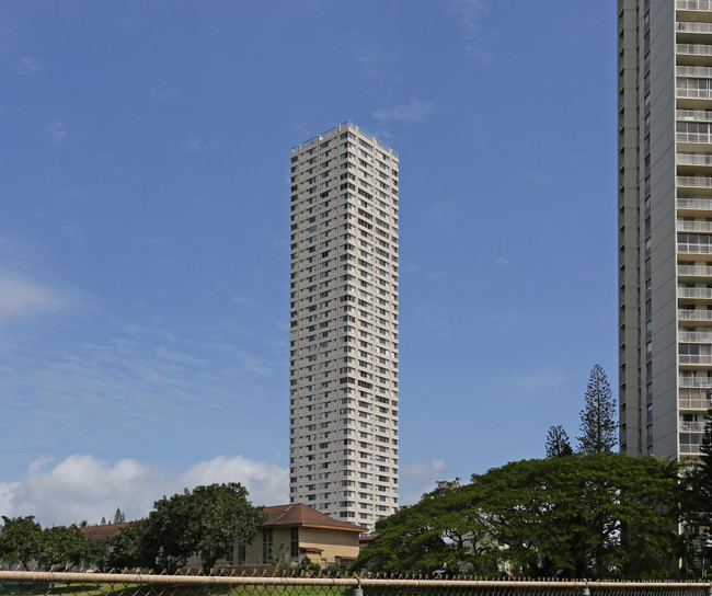 Pearlridge Square in Aiea, HI - Building Photo - Building Photo