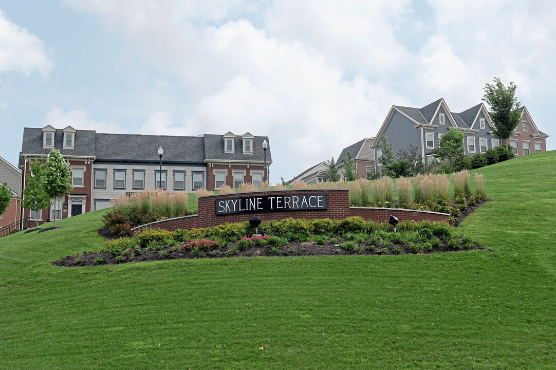 Skyline Terrace in Pittsburgh, PA - Building Photo