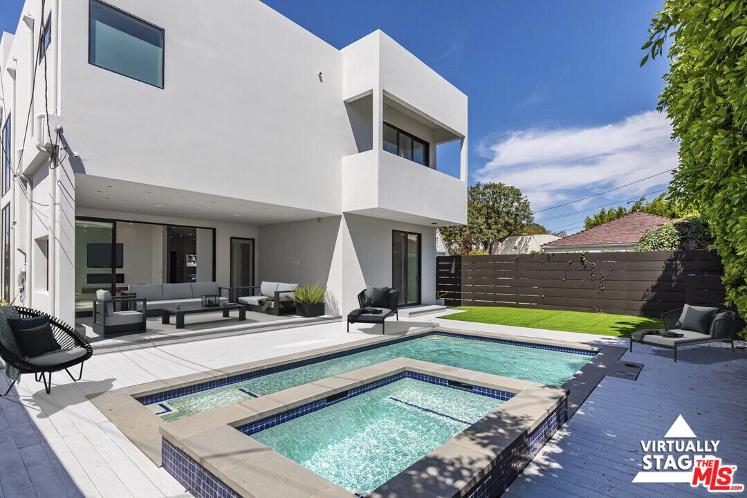 458 S Sycamore Ave in Los Angeles, CA - Building Photo