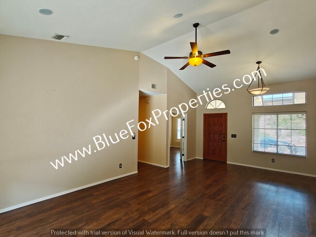 1560 E Sonoran Desert Dr in Tucson, AZ - Building Photo - Building Photo