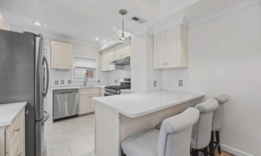 3303 Foster Ave in Baltimore, MD - Foto de edificio - Building Photo