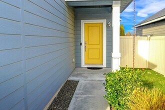 4272 W Peak Cloud Dr in Meridian, ID - Foto de edificio - Building Photo