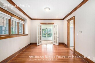 20 Valley Ave SW in Grand Rapids, MI - Building Photo - Building Photo