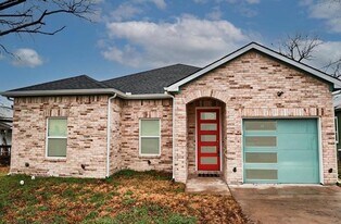 1519 Stonewall St in Greenville, TX - Building Photo
