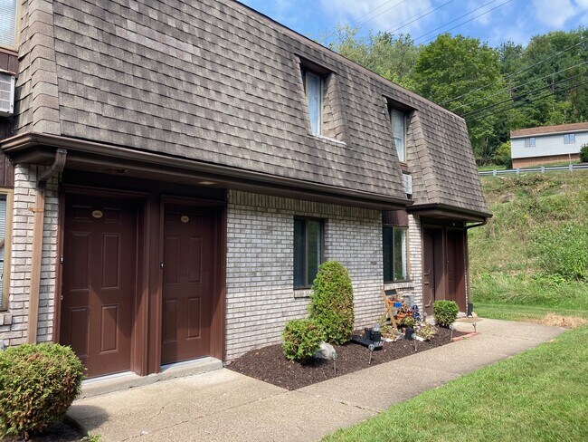 204 Kellywood Mnr, Unit 204