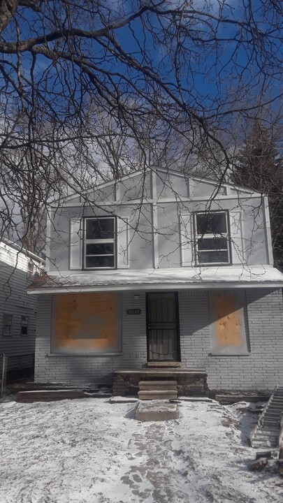 18640 Dean Ave in Detroit, MI - Building Photo