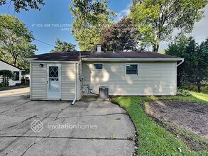 3704 Jay Ln in Rolling Meadows, IL - Foto de edificio - Building Photo