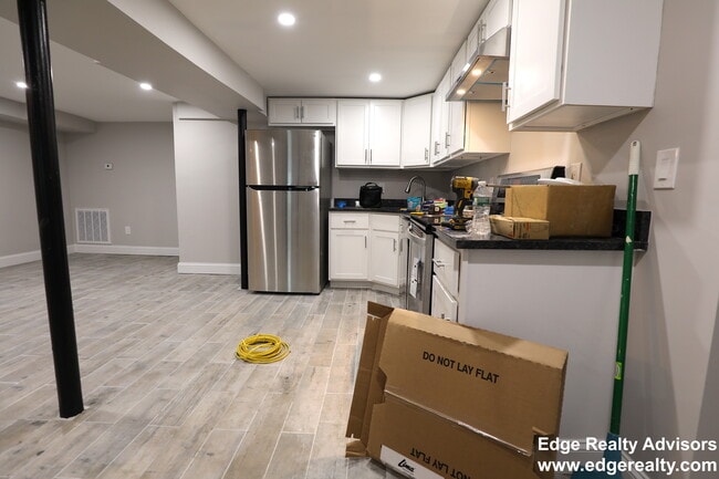 39 Trapelo St, Unit B in Boston, MA - Building Photo - Building Photo