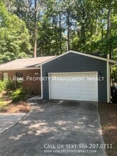 3485 Hope Valley Rd in Durham, NC - Foto de edificio - Building Photo