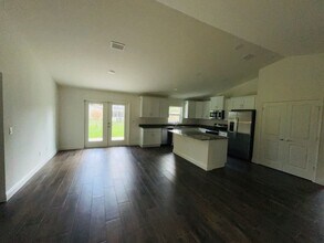 7702 Lakeland Blvd in Fort Pierce, FL - Building Photo - Building Photo