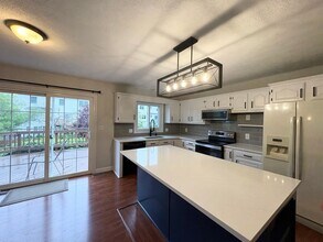 2809 Greenfield Rd in Bloomington, IL - Building Photo - Building Photo