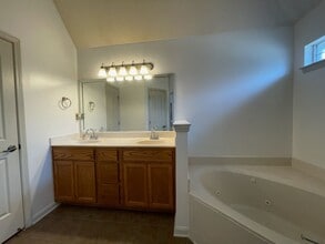 6143 Andon Cir in Horn Lake, MS - Building Photo - Building Photo