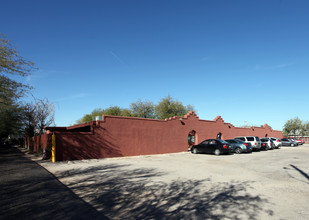 Casitas Del Sol Apartments in Tucson, AZ - Building Photo - Building Photo