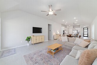 549 Sand Branch Dr in Conroe, TX - Building Photo - Building Photo