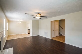 305 Indian Park Dr in Murfreesboro, TN - Building Photo - Building Photo