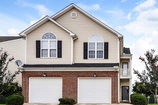 2000 Persimmon Ridge Dr in Raleigh, NC - Building Photo
