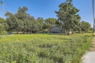 7214 Salt Springs Dr in Austin, TX - Building Photo - Building Photo