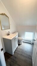 75-2 4th Ave, Unit 2 in Lowell, MA - Foto de edificio - Building Photo
