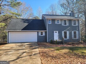 25 Elberta Dr in Newnan, GA - Building Photo