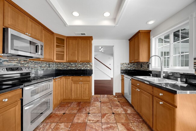 22 Springacre in Irvine, CA - Building Photo - Building Photo