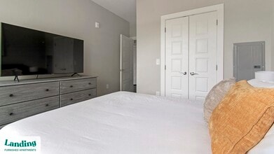 1810 Bertha St, Unit 330 in Jacksonville, FL - Building Photo - Building Photo