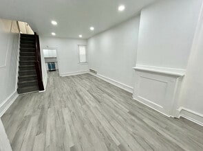 2554 N Sartain St in Philadelphia, PA - Building Photo - Building Photo