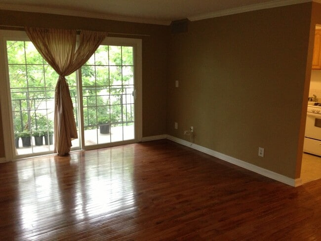 property at 2610 Wade Rd SE