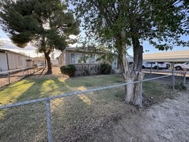 486 S 200 E in Pima, AZ - Building Photo