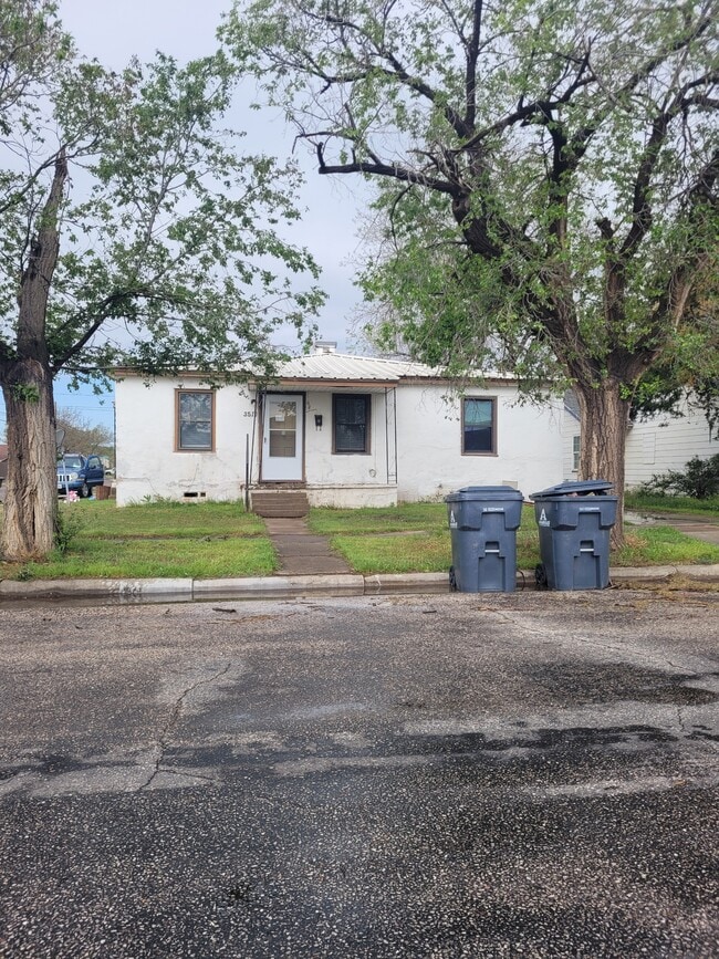property at 3510 S Polk St