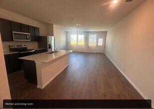 6015 Pinion Trl in Princeton, TX - Foto de edificio - Building Photo