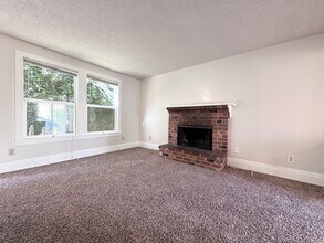 1929 NE 8th Ave in Portland, OR - Building Photo - Building Photo