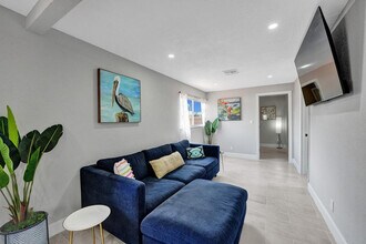 337 SW 8th Ave in Delray Beach, FL - Building Photo - Building Photo