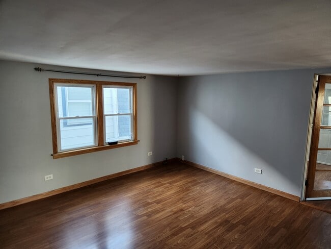 5354 N Linder Ave, Unit #2 in Chicago, IL - Foto de edificio - Building Photo