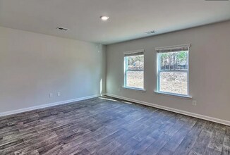 241 Bent Holly Dr in Hopkins, SC - Building Photo - Building Photo