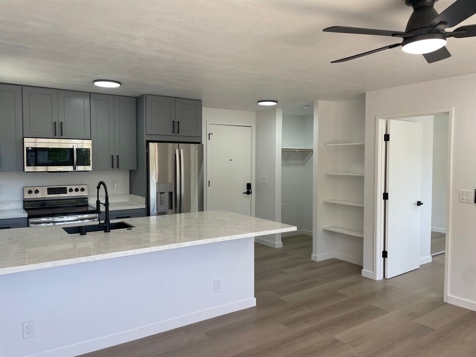 West End Villas in San Rafael, CA - Building Photo